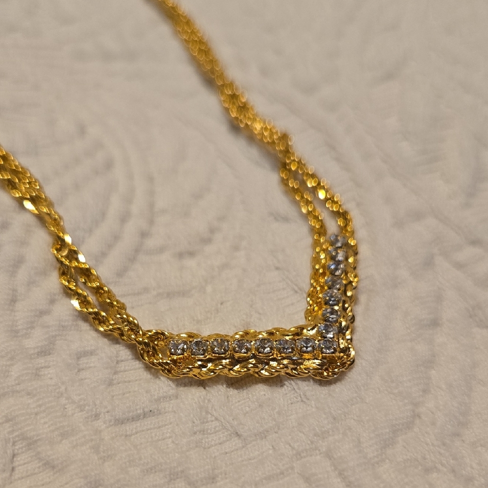 Elegant Gold and Silver Necklace